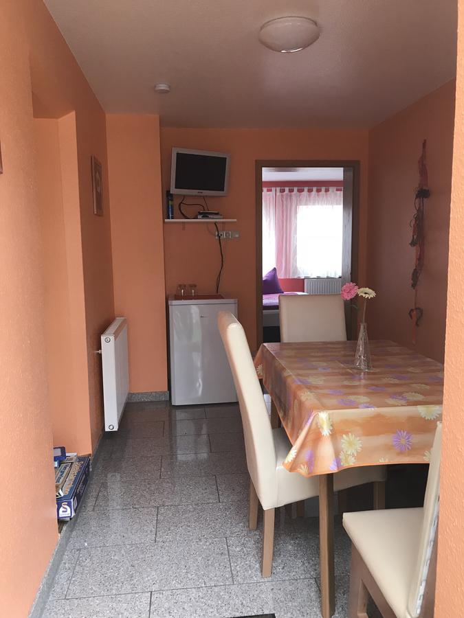 רוסט Gaestehaus Durst מראה חיצוני תמונה