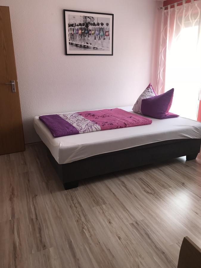 רוסט Gaestehaus Durst מראה חיצוני תמונה
